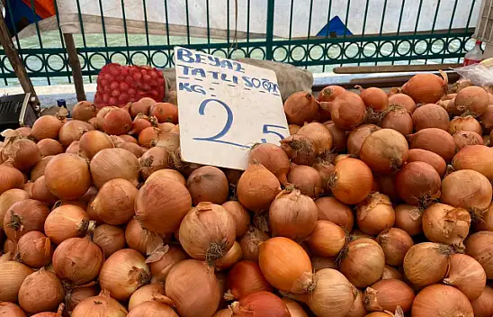 Salı Pazarı'nda fiyatlar düştü