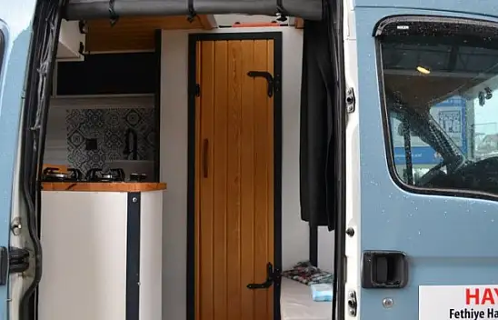 Sokak hayvanlarına karavan