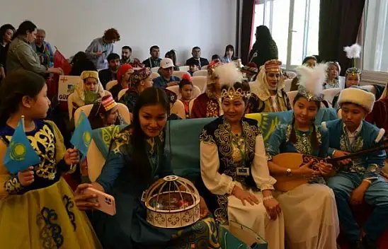 Türk Cumhuriyeti çocuklarından Kaymakam'a ziyaret