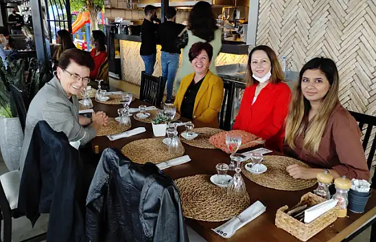 Türk Kadınlar Birliği Kahvaltıda Buluştu