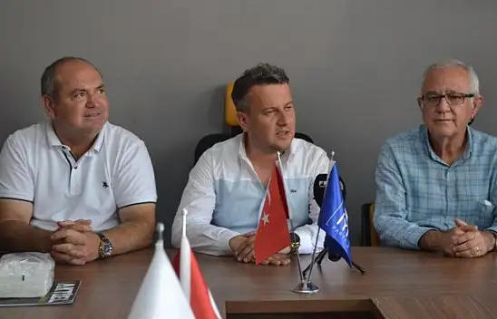 Zeybekoğlu'ndan İYİ Parti Fethiye İlçe Binasına ziyaret