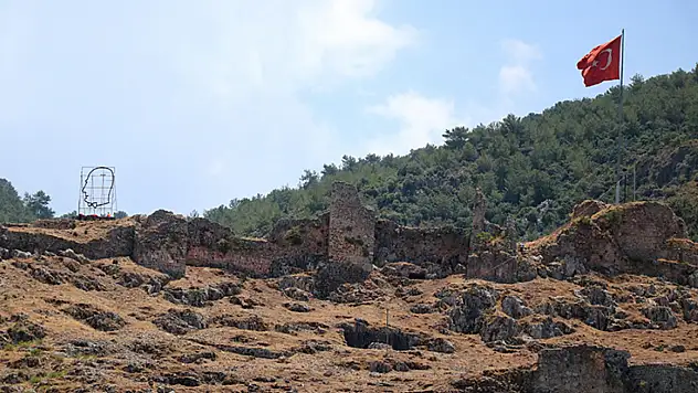 Atatürk Portresi Geçici Olarak Kaldırıldı