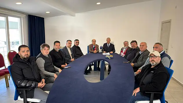 Aydın Ayaydın'dan Fethiyespor'a destek ziyareti
