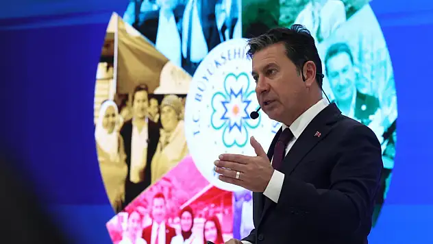 Başkan Aras'tan hizmetlerle dolu 1 yılı değerlendirme toplantısı