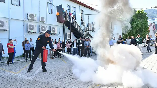 Belediye Personeline Yangınla Mücadele Eğitimi