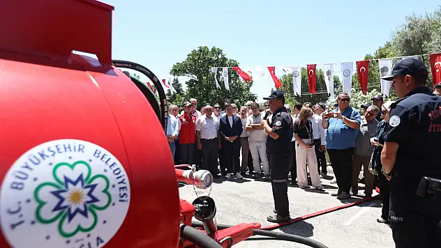 Büyükşehir'den Yangınlara Karşı Güçlü Adım: Kırsala Yangın Tankeri Desteği