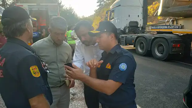 CHP'Lİ ERBAY, 'BECERİKSİZLİĞİNİZ, İHMALLERİNİZ VE YALANLARINIZ YÜZÜNDEN ORMANLARIMIZ YOK OLUYOR'