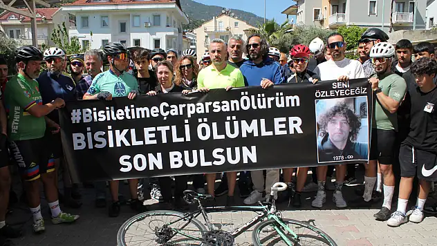 Emniyet Şeridinde Hayatını Kaybetti, Arkadaşları Adalet İstiyor