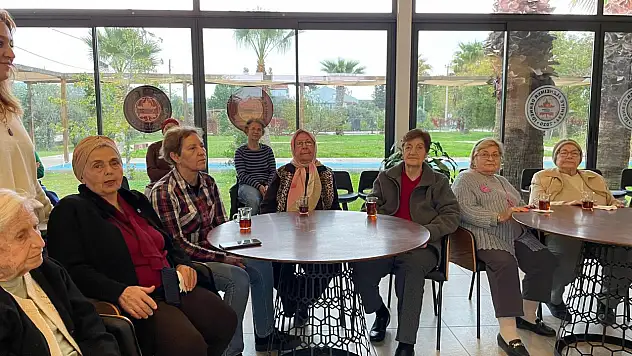 Fethiye Alzheimer Derneği'nde müzik dinletisi