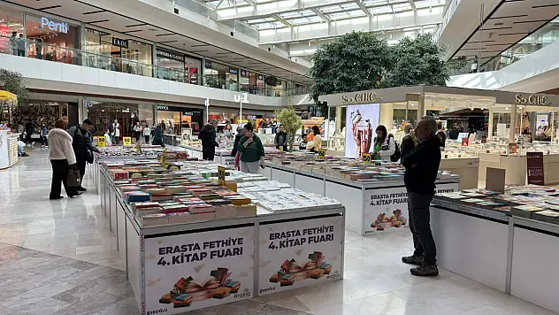 Fethiye AVM'de 4. Kitap Fuarı okurlarla buluştu