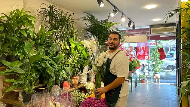 Fethiye'de 13 yıllık çiçekçiden kış aylarında bitki bakım tüyoları