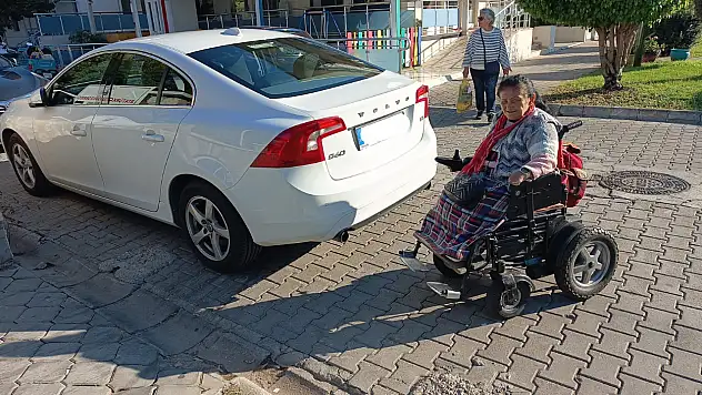 Fethiye'de Engelli Rampasına Aracını Park Etti