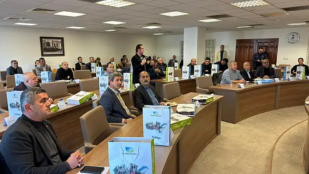 Fethiye'de Muhtarlara Sosyal Hizmetler Bilgilendirmesi