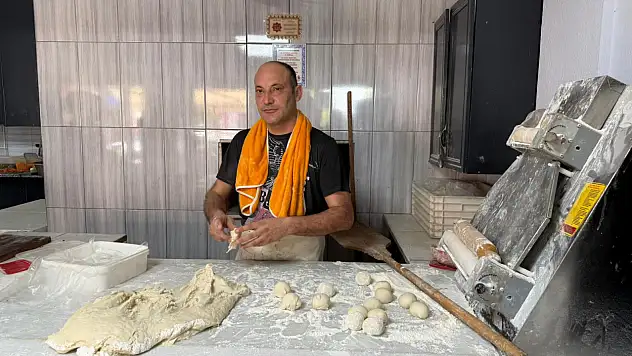 Fethiye'de Pide Ustasından İyi Pidenin Tarifi
