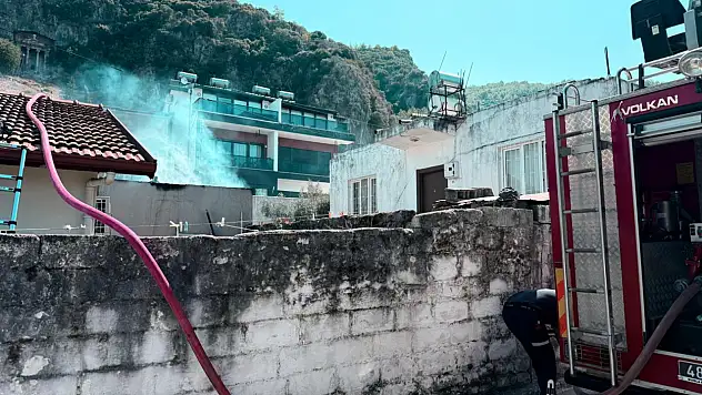 Tek Katlı Evde Yangın Paniği