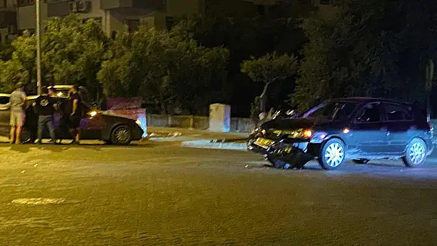 Fethiye'de trafik kazası İki otomobil çarpıştı