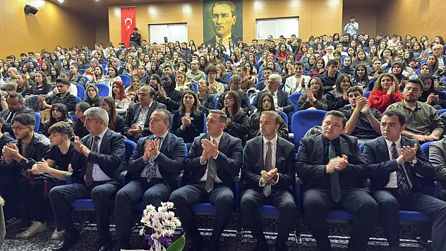 Fethiye'de 'Üniversitelilere siber dolandırıcılık uyarısı'