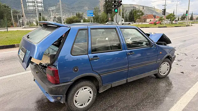 Fethiye Esenköy Kavşağı'nda trafik kazası: 4 yaralı