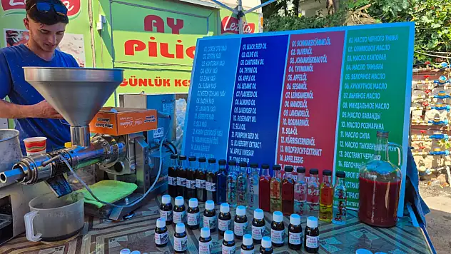 Fethiye Pazar Pazarı'nda Çörek Otu Yağına Yoğun Talep