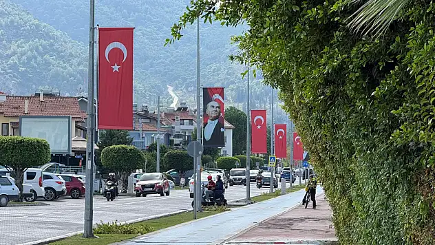 Fethiye Sahil Bandı'nda gururlandıran görüntü