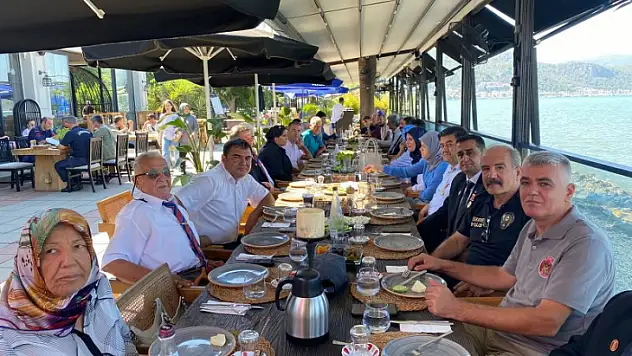 GAZİLER GÜNÜ NEDENİ İLE KAHVALTIDA BİR ARAYA GELDİLER