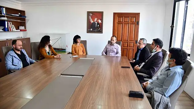 İnşaat Mühendisleri Başkan Vekili Gözde Gürsoy'u ziyaret ettiler