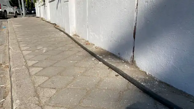 İzmir'deki Felaketi Hatırlatan Kablo Fethiye'de: Mahalleli Endişeli