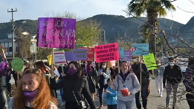 Kadın platformları  yürüyüş etkinliği düzenledi