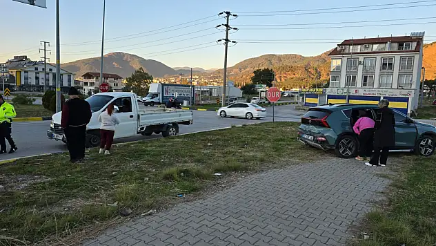 Karaçulha Mahallesi'nde Trafik Kazası Meydana Geldi