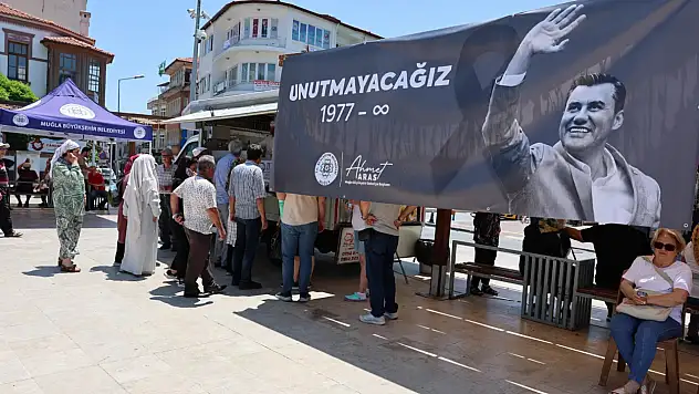 Muğla Büyükşehir Belediyesi'nden Ferdi Zeyrek Anısına Lokma Hayrı