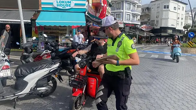 Trafik ekipleri denetimlere hız kesmeden devam ediyor