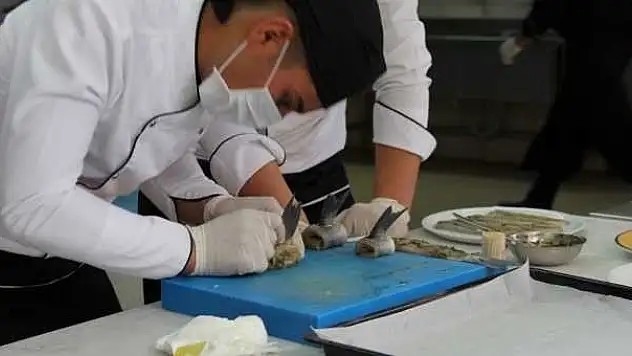 USTA ŞEFLER KARİYER GÜNLERİNE KATILDI