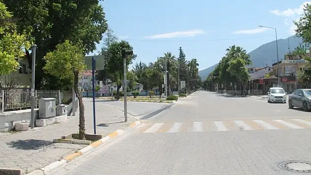 Vatandaşlar Kısıtlamaya Harfiyen Uydu 