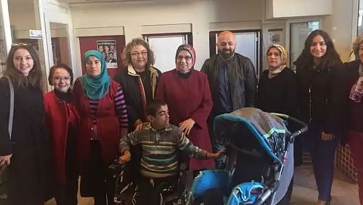 '3 ARALIK DÜNYA ENGELLİLER GÜNÜ' NDE FARKINDALIKYARATTILAR