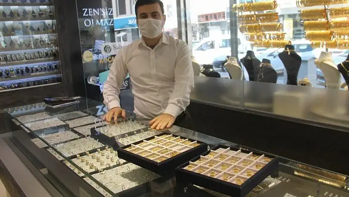 Altın Yükselişte