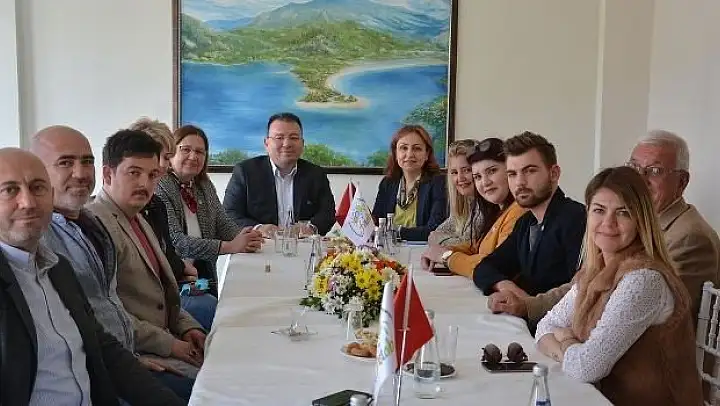 BULUT, OTELCİLERİN SORUNLARINI DİNLEDİ