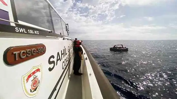 DATÇA VE MARMARİS'TE 70 GÖÇMEN KURTARILDI