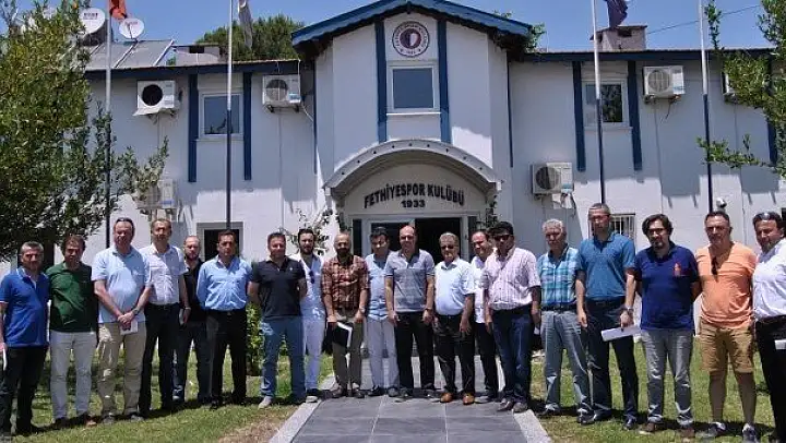 FETHİYESPOR YÖNETİMİ GÖREV DAĞILIMI YAPTI