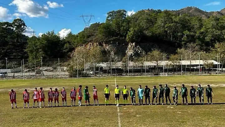 Göcekspor ile Eldirekspor karşılaşması