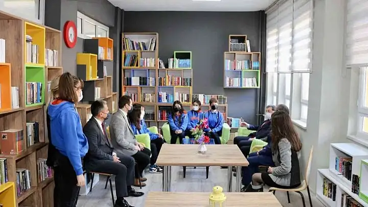 Muğla'da öğrenci başına 3 kitap