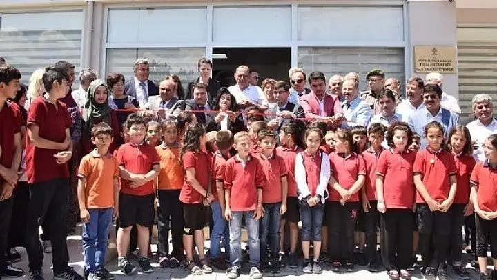 VALİ CİVELEK, 'OKUYAN TOPLUM GÜÇLÜ TOPLUMDUR, GELİŞMİŞ TOPLUMDUR'