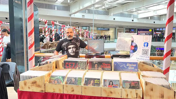 Fethiye’de plak tutkunlarına nostaljik buluşma