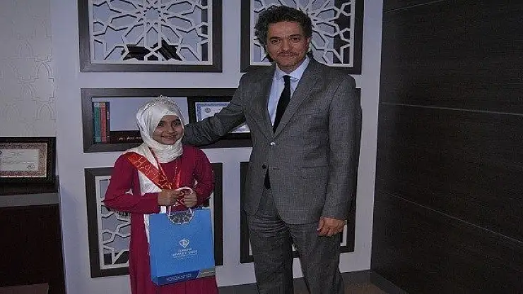 10 Yaşında Hafız Oldu 