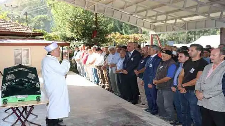 10 YAŞINDAKİ ENES, SON YOLCULUĞUNA UĞURLANDI