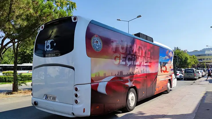15 Temmuz Demokrasi ve Milli Birlik Günü otobüsleri halkla buluşuyor