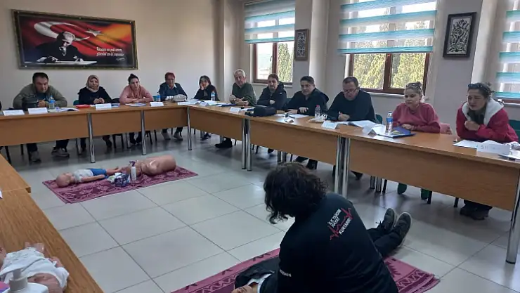 17 Bin Öğrenciye İlk Yardım Farkındalık Eğitimi Verildi