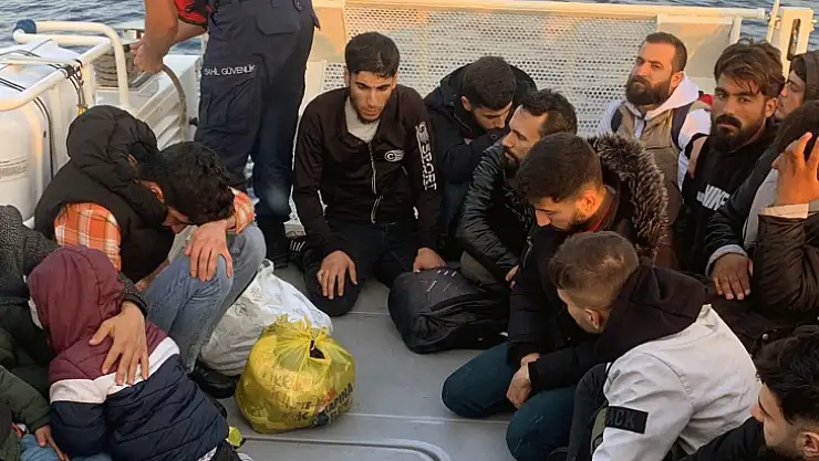 20 düzensiz göçmen kurtarıldı