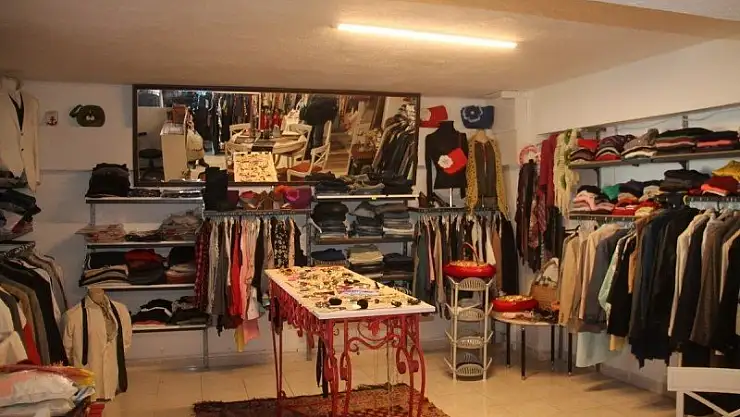 200 Öğrenciye Burs Sağlıyorlar 