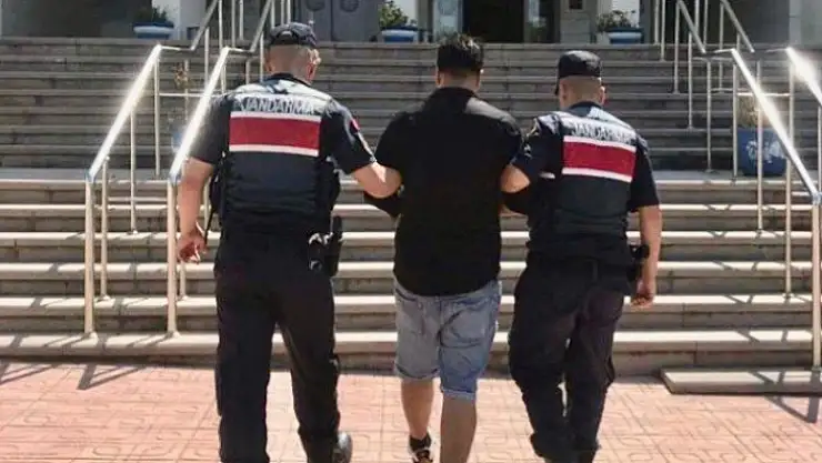 21 yıl hapis cezası bulunan şahıs yol kontrolünde yakalandı