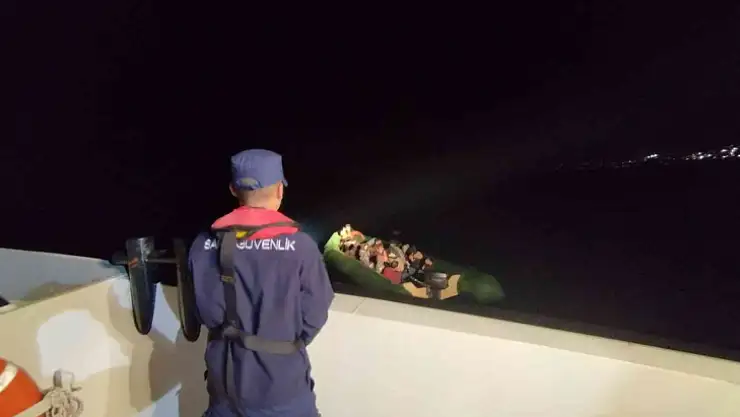 28 DÜZENSİZ GÖÇMEN YAKALANDI